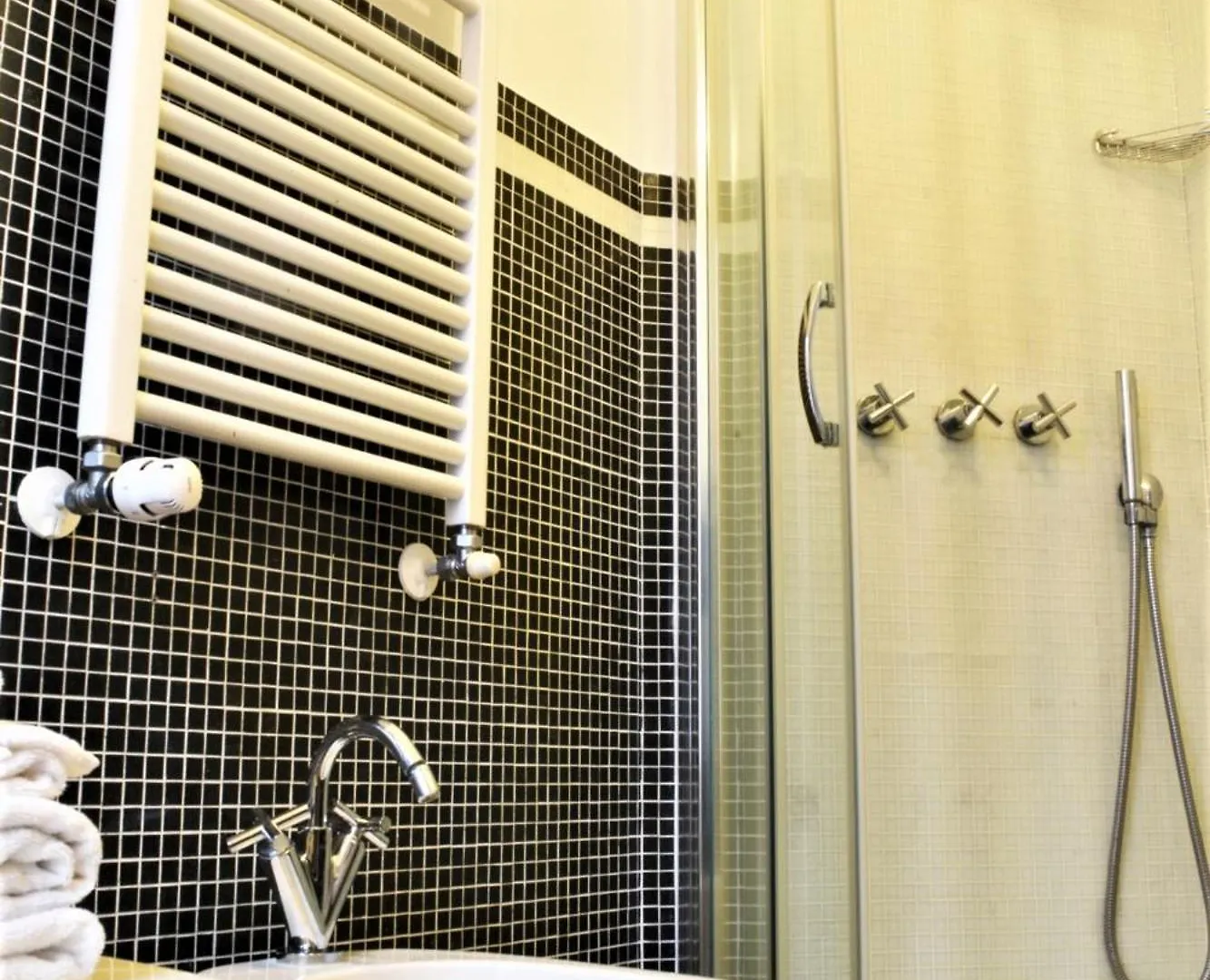 Homelovers Two Room Porta Venezia Mm1 ミラノ 0*,